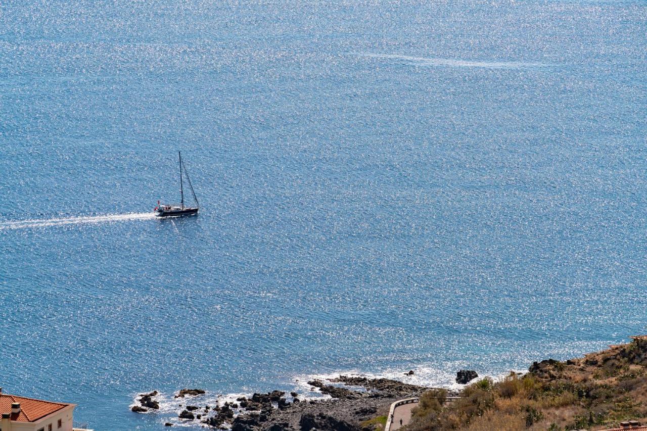 Reis Magos III By An Island Apart Canico  Bagian luar foto